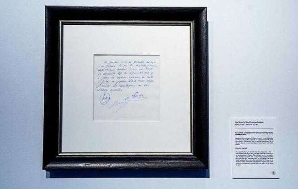 Pierwszy kontrakt Barcelony z Messim osiąga astronomiczną cenę na aukcji